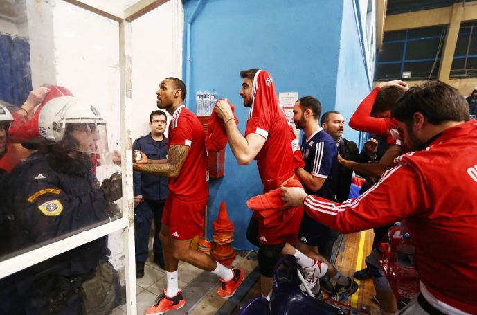 Δε φταίει ο Αγκάμεζ, ο σύλλογός του φταίει | Panathinaikos24.gr Δε φταίει ο Αγκάμεζ, ο σύλλογός του φταίει | Panathinaikos24.gr