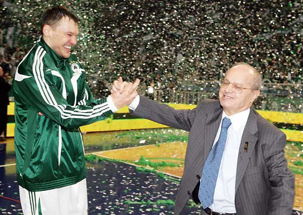 Πρωταθλητής και στους πάγκους… (vid) | panathinaikos24.gr Πρωταθλητής και στους πάγκους… (vid) | panathinaikos24.gr