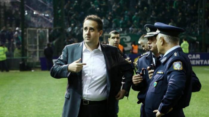 Τι πρότεινε ο Βρέντζος στον Κασάμι μέσα στη Θύρα 13! (pics) | panathinaikos24.gr Τι πρότεινε ο Βρέντζος στον Κασάμι μέσα στη Θύρα 13! (pics) | panathinaikos24.gr