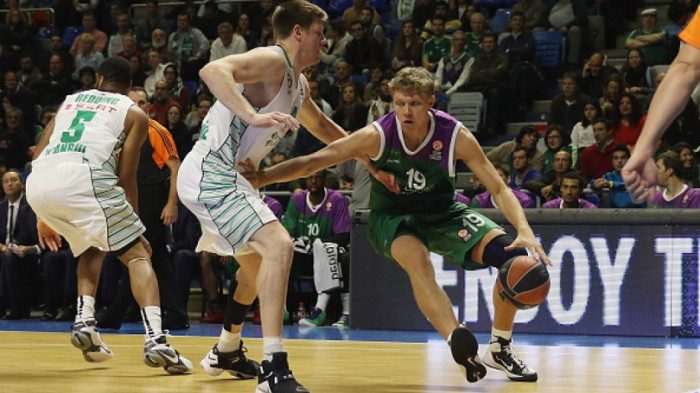 «Μιλάει με Ελλάδα ο Κουζμίνσκας» (pic) | panathinaikos24.gr «Μιλάει με Ελλάδα ο Κουζμίνσκας» (pic) | panathinaikos24.gr