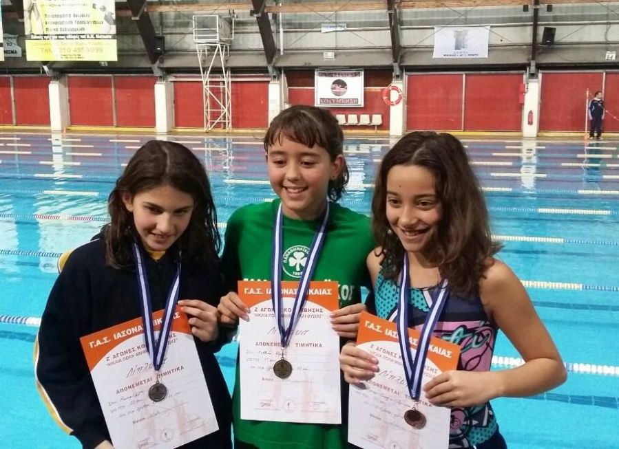 27 μετάλλια για τους νεαρούς κολυμβητές