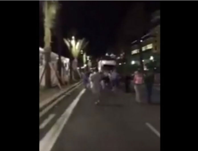 Νέο συγκλονιστικό βίντεο από την δολοφονική πορεία του φορτηγού στη Νίκαια!