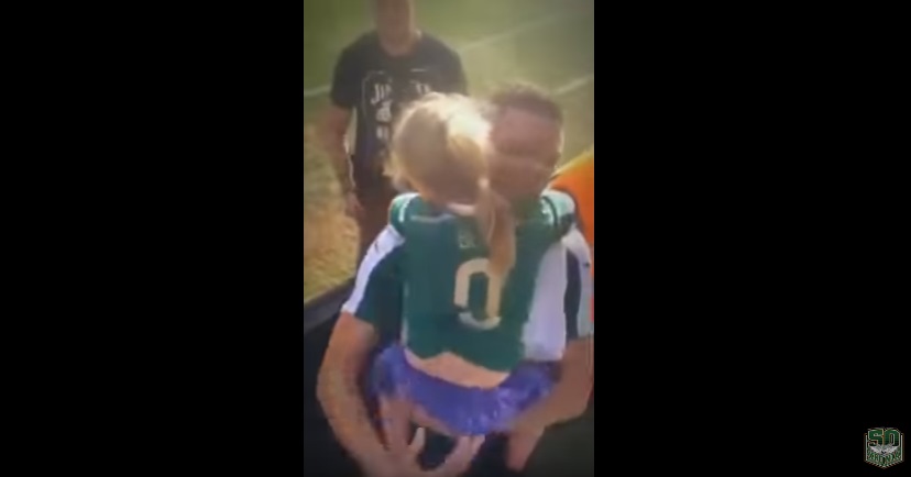Εκπληκτικό βίντεο: Ο Μάρκους Μπεργκ πανηγυρίζει με την κόρη του! (vid)