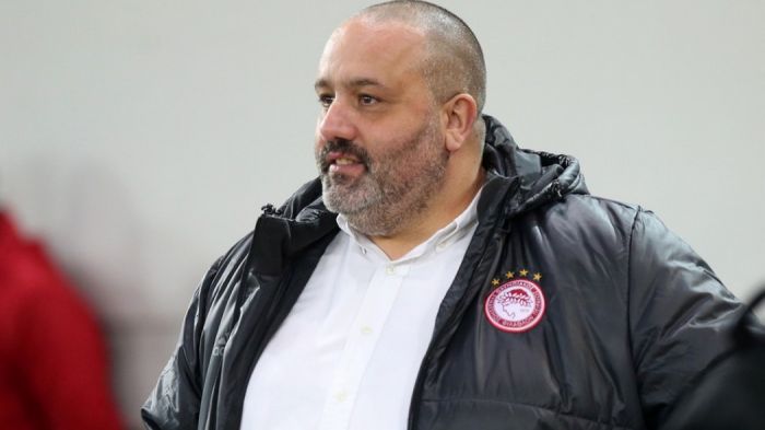 Τέλος ο Καραπαπάς από διευθυντής επικοινωνίας στον Ολυμπιακό | panathinaikos24.gr Τέλος ο Καραπαπάς από διευθυντής επικοινωνίας στον Ολυμπιακό | panathinaikos24.gr