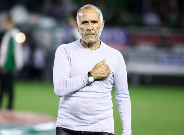 Κωνσταντίνου: «Δεν παίρνουμε άδεια από την UEFA, δεν υπάρχει επενδυτής…» | panathinaikos24.gr Κωνσταντίνου: «Δεν παίρνουμε άδεια από την UEFA, δεν υπάρχει επενδυτής…» | panathinaikos24.gr