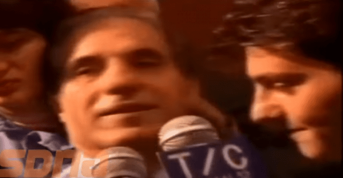 ΡΕΤΡΟ: Το φιλί του Παύλου Γιαννακόπουλου στον Δημήτρη (vid) | panathinaikos24.gr ΡΕΤΡΟ: Το φιλί του Παύλου Γιαννακόπουλου στον Δημήτρη (vid) | panathinaikos24.gr
