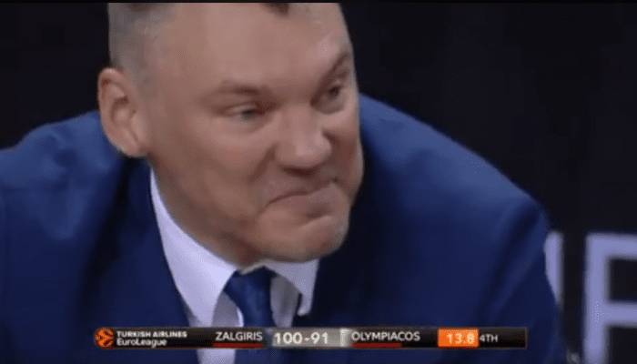 Τρομερό! Βούρκωσε ο Σάρας! (vid) | panathinaikos24.gr Τρομερό! Βούρκωσε ο Σάρας! (vid) | panathinaikos24.gr