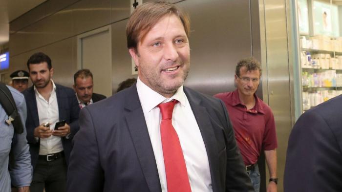Οι 35 μέρες που πέρασε ο νέος προπονητής του Ολυμπιακού στη φυλακή! | panathinaikos24.gr Οι 35 μέρες που πέρασε ο νέος προπονητής του Ολυμπιακού στη φυλακή! | panathinaikos24.gr