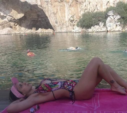 Καυτή Ελληνίδα ηθοποιός έβαλε το μαγιό της και αναστάτωσε τη Βουλιαγμένη (pics) | panathinaikos24.gr Καυτή Ελληνίδα ηθοποιός έβαλε το μαγιό της και αναστάτωσε τη Βουλιαγμένη (pics) | panathinaikos24.gr