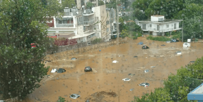 Ισχυρή καταιγίδα έπνιξε τα βόρεια προάστια – Χάος και πλημμυρισμένοι δρόμοι στο Μαρούσι! | panathinaikos24.gr Ισχυρή καταιγίδα έπνιξε τα βόρεια προάστια – Χάος και πλημμυρισμένοι δρόμοι στο Μαρούσι! | panathinaikos24.gr