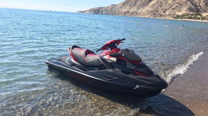 Μύκονος: Έκαναν έρωτα πάνω στο jet ski μέρα – μεσημέρι – “Δεν έχει ξαναγίνει αυτό”, φώναζαν οι λουόμενοι! (vid) | panathinaikos24.gr Μύκονος: Έκαναν έρωτα πάνω στο jet ski μέρα – μεσημέρι – “Δεν έχει ξαναγίνει αυτό”, φώναζαν οι λουόμενοι! (vid) | panathinaikos24.gr