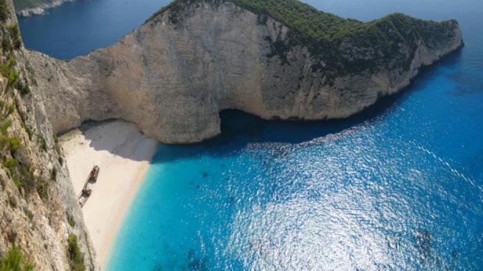 Το βίντεο την ώρα της κατολίσθησης στην παραλία του Ναυαγίου | panathinaikos24.gr Το βίντεο την ώρα της κατολίσθησης στην παραλία του Ναυαγίου | panathinaikos24.gr