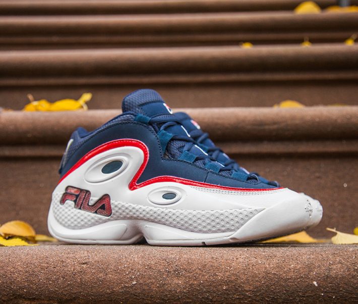 Τα 7 sneakers που μάθαμε πιτσιρικάδες και είναι πάντα in fashion