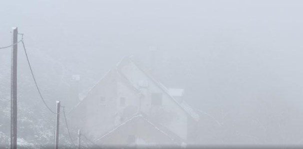 Χιόνια στην Πάρνηθα: Δείτε βίντεο από το λευκό τοπίο!