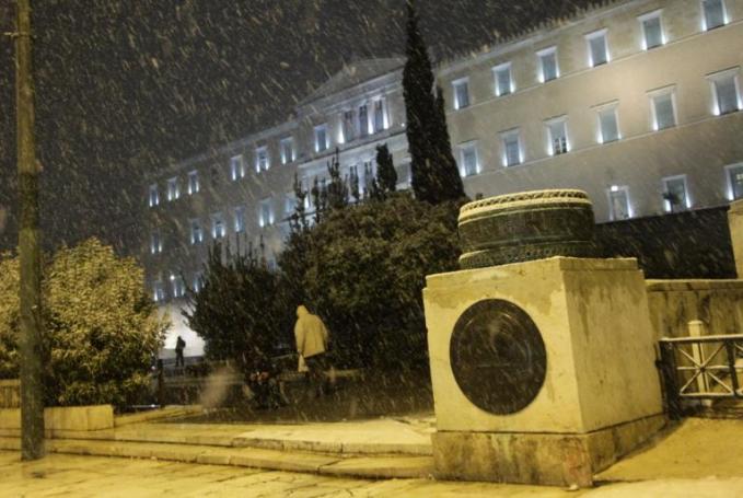 Καιρός: Προ των πυλών νέο κύμα κακοκαιρίας με «βουτιά» της θερμοκρασίας και χιόνια στην Αττική