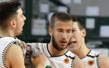 Στον τελικό οι «πράσινοι» έφηβοι