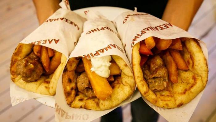 Είναι αυτό το καλύτερο πιτόγυρο της Αθήνας; Εμείς λέμε ΝΑΙ! | panathinaikos24.gr Είναι αυτό το καλύτερο πιτόγυρο της Αθήνας; Εμείς λέμε ΝΑΙ! | panathinaikos24.gr
