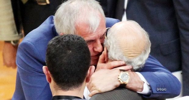 Ομπράντοβιτς για Θανάση: «Είναι σκληρό…» | panathinaikos24.gr Ομπράντοβιτς για Θανάση: «Είναι σκληρό…» | panathinaikos24.gr