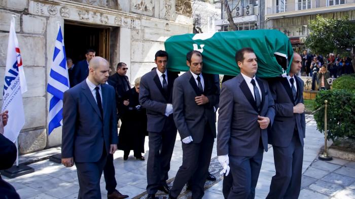 Στη Μητρόπολη για τον Θανάση και ο Αλέξης Τσίπρας | panathinaikos24.gr Στη Μητρόπολη για τον Θανάση και ο Αλέξης Τσίπρας | panathinaikos24.gr