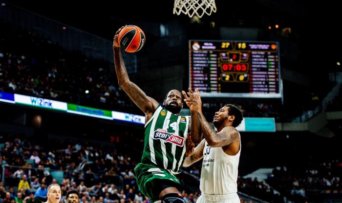 Βραβεύει τον Γκιστ ο Παναθηναϊκός (vid) | panathinaikos24.gr Βραβεύει τον Γκιστ ο Παναθηναϊκός (vid) | panathinaikos24.gr