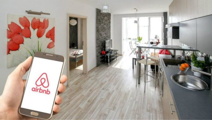 Τι αλλάζει τα επόμενα χρόνια με το Airbnb στην Ελλάδα