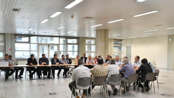 Παρών στη σύσκεψη για τα μέτρα ασφαλείας του ντέρμπι αιωνίων ο Ολυμπιακός (pics) | panathinaikos24.gr Παρών στη σύσκεψη για τα μέτρα ασφαλείας του ντέρμπι αιωνίων ο Ολυμπιακός (pics) | panathinaikos24.gr