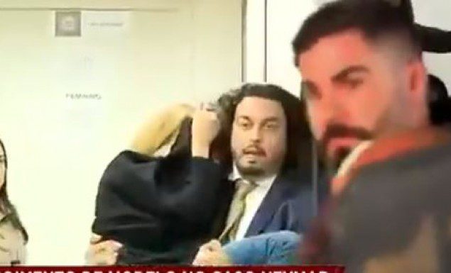 Λιποθύμησε στην ανάκρισή της η γυναίκα που κατηγορεί τον Νεϊμάρ για βιασμό (vid) | panathinaikos24.gr Λιποθύμησε στην ανάκρισή της η γυναίκα που κατηγορεί τον Νεϊμάρ για βιασμό (vid) | panathinaikos24.gr