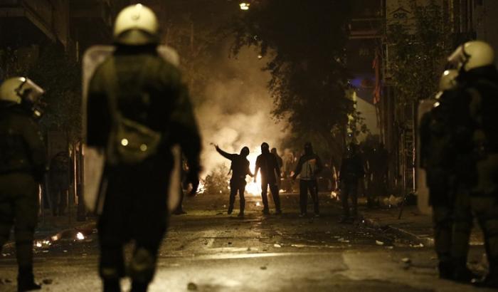 Επεισόδια έξω από το γήπεδο στο Περιστέρι – Έσπασαν αυτοκίνητα! | panathinaikos24.gr Επεισόδια έξω από το γήπεδο στο Περιστέρι – Έσπασαν αυτοκίνητα! | panathinaikos24.gr
