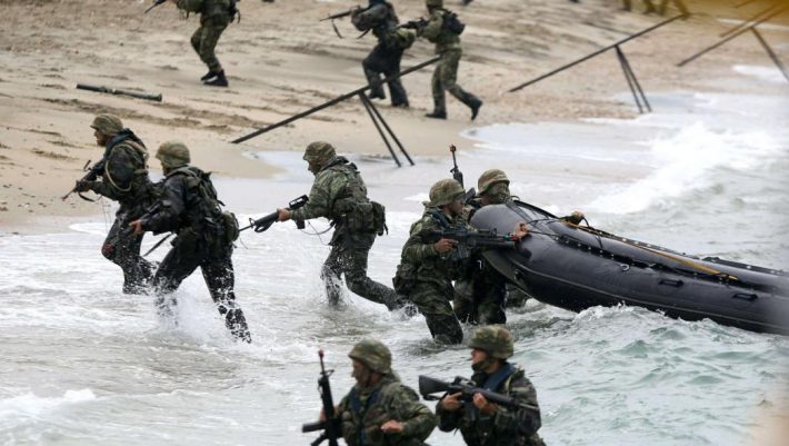 Οι ισχυρότεροι στρατοί στον κόσμο: Τι διαφορά έχουν Ελλάδα και Τουρκία