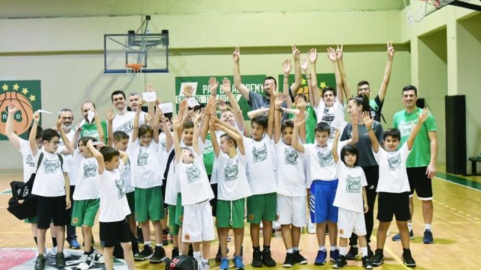 Στο camp της ακαδημίας του Παναθηναϊκού ο Βουγιούκας (pics) | panathinaikos24.gr Στο camp της ακαδημίας του Παναθηναϊκού ο Βουγιούκας (pics) | panathinaikos24.gr