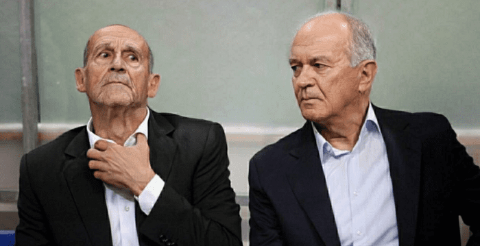 Φωτογραφία – ντοκουμέντο: Οι Αγγελόπουλοι περιμένοντας δικαίωση και παραμονή στην Α1 (pic) | panathinaikos24.gr Φωτογραφία – ντοκουμέντο: Οι Αγγελόπουλοι περιμένοντας δικαίωση και παραμονή στην Α1 (pic) | panathinaikos24.gr