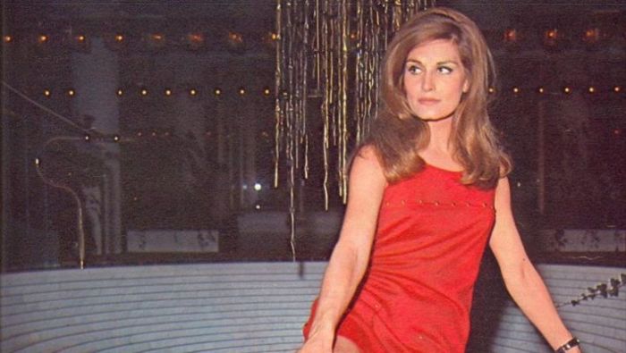 «Kατέστρεφε όποιον αγαπούσε»: Η μοιραία γυναίκα που είδε και τους 3 άντρες της ν’ αυτοκτονούν (Pics) | panathinaikos24.gr «Kατέστρεφε όποιον αγαπούσε»: Η μοιραία γυναίκα που είδε και τους 3 άντρες της ν’ αυτοκτονούν (Pics) | panathinaikos24.gr