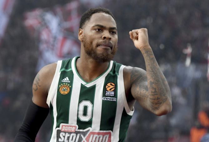 «Αρμάνι προσκύνα» | panathinaikos24.gr «Αρμάνι προσκύνα» | panathinaikos24.gr