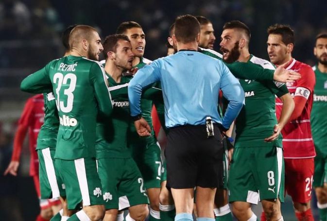 Η «καμόρα στο ελληνικό ποδόσφαιρο» και «ο γνωστός στο πανελλήνιο κ. Μάνταλος» (vids) | panathinaikos24.gr Η «καμόρα στο ελληνικό ποδόσφαιρο» και «ο γνωστός στο πανελλήνιο κ. Μάνταλος» (vids) | panathinaikos24.gr