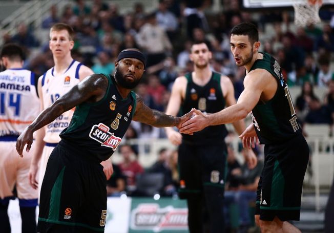 Στην Πάτρα με φόντο την τετράδα! | panathinaikos24.gr Στην Πάτρα με φόντο την τετράδα! | panathinaikos24.gr