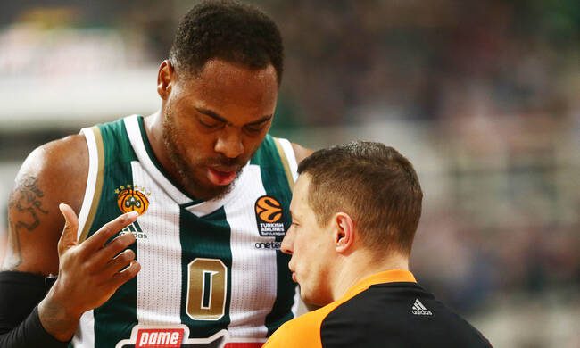 Τόμας: «Έβαλαν τα μεγάλα σουτ» | panathinaikos24.gr Τόμας: «Έβαλαν τα μεγάλα σουτ» | panathinaikos24.gr