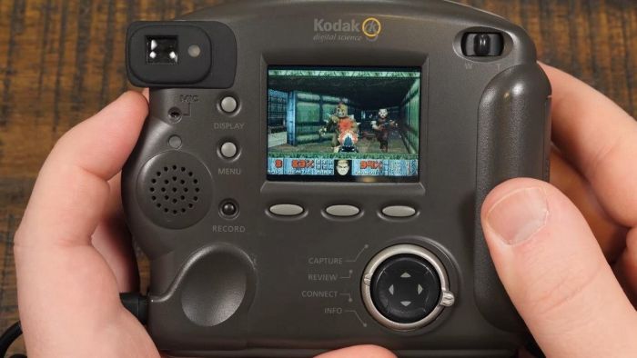 Κι όμως, το κλασικό DOOM μπορεί να τρέξει στην οθόνη φωτογραφικής μηχανής | panathinaikos24.gr Κι όμως, το κλασικό DOOM μπορεί να τρέξει στην οθόνη φωτογραφικής μηχανής | panathinaikos24.gr