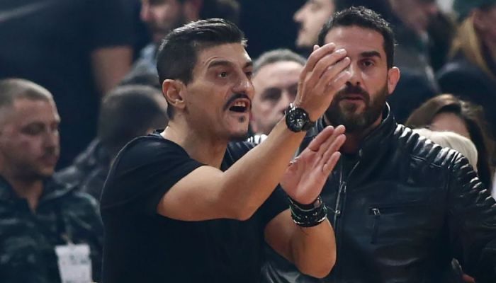 Ο Γιαννακόπουλος έκοψε τούρτα για την Α2 – “Να τα χιλιάσετε” (vid) | panathinaikos24.gr Ο Γιαννακόπουλος έκοψε τούρτα για την Α2 – “Να τα χιλιάσετε” (vid) | panathinaikos24.gr