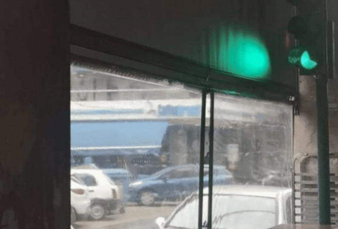 Απίστευτο κι όμως αληθινό: Φανάρι στην Πάτρα βρίσκεται μέσα σε… καφετέρια | panathinaikos24.gr Απίστευτο κι όμως αληθινό: Φανάρι στην Πάτρα βρίσκεται μέσα σε… καφετέρια | panathinaikos24.gr