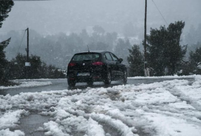 «Ασπρίζει» η Ελλάδα – Δείτε που χιονίζει και που χρειάζονται αλυσίδες | panathinaikos24.gr «Ασπρίζει» η Ελλάδα – Δείτε που χιονίζει και που χρειάζονται αλυσίδες | panathinaikos24.gr