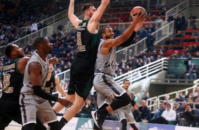 Έσβησε τα… φώτα ο Παπαγιάννης στο ΟΑΚΑ (Vid) | panathinaikos24.gr Έσβησε τα… φώτα ο Παπαγιάννης στο ΟΑΚΑ (Vid) | panathinaikos24.gr