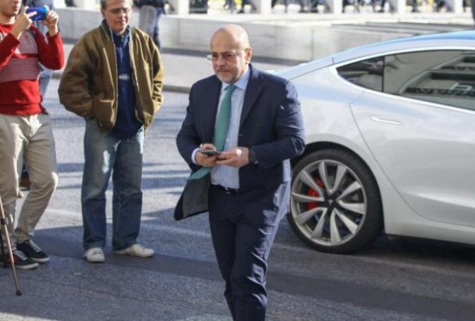 Το Tesla του Αλαφούζου που έκανε εντύπωση (Pics) | panathinaikos24.gr Το Tesla του Αλαφούζου που έκανε εντύπωση (Pics) | panathinaikos24.gr