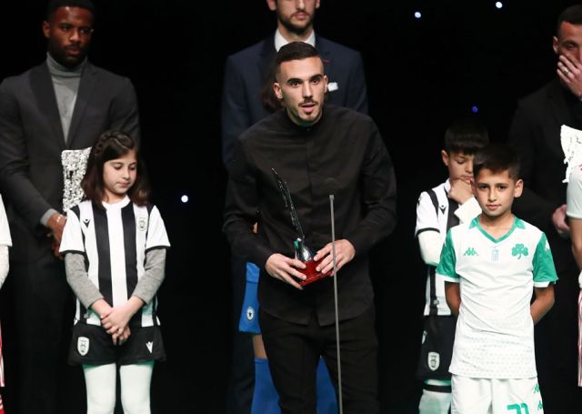 Στην κορυφαία ενδεκάδα ο Κουρμπέλης | panathinaikos24.gr Στην κορυφαία ενδεκάδα ο Κουρμπέλης | panathinaikos24.gr