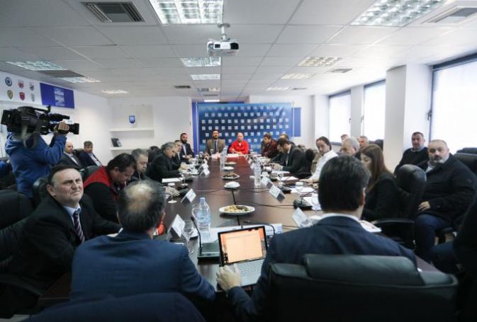 Στραπάτσο του Ολυμπιακού στη Σούπερ Λίγκα με καθοριστική ψήφο Παναθηναϊκού | panathinaikos24.gr Στραπάτσο του Ολυμπιακού στη Σούπερ Λίγκα με καθοριστική ψήφο Παναθηναϊκού | panathinaikos24.gr