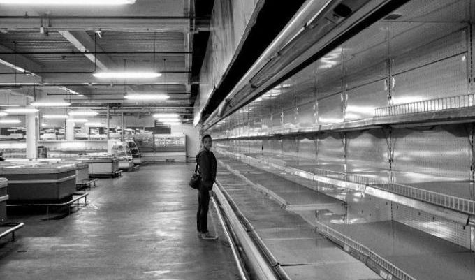 Πανικός και οσμή θανάτου: Η τελευταία φορά που άδειασαν τα σούπερ μάρκετ στην Ελλάδα | panathinaikos24.gr Πανικός και οσμή θανάτου: Η τελευταία φορά που άδειασαν τα σούπερ μάρκετ στην Ελλάδα | panathinaikos24.gr