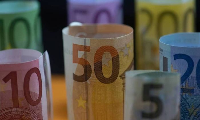 Επίδομα 800 ευρώ: Ανοίγει η πλατφόρμα και για επιχειρήσεις μέχρι 20 εργαζόμενoυς