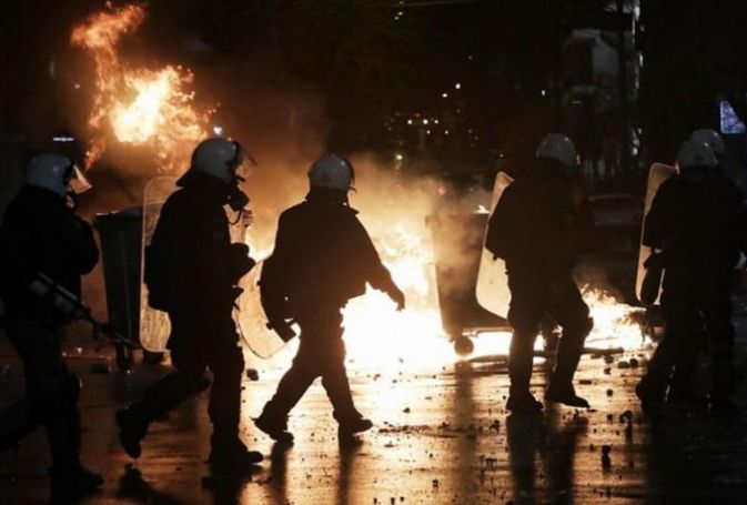 Νέο επεισόδιο: Επίθεση Ολυμπιακών σε δυο Παναθηναϊκούς στο Ίλιον!