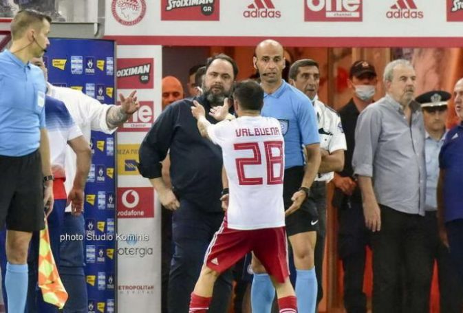 Φωτορεπορτάζ: Σουλάτσο στο χορτάρι από Μαρινάκη – Έξαλλος κατά… πάντων στο φινάλε! | panathinaikos24.gr Φωτορεπορτάζ: Σουλάτσο στο χορτάρι από Μαρινάκη – Έξαλλος κατά… πάντων στο φινάλε! | panathinaikos24.gr