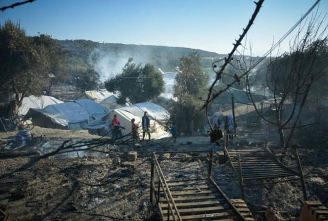 Μόρια: Το φως της ημέρας έδειξε το μέγεθος της καταστροφής (pics) | panathinaikos24.gr Μόρια: Το φως της ημέρας έδειξε το μέγεθος της καταστροφής (pics) | panathinaikos24.gr