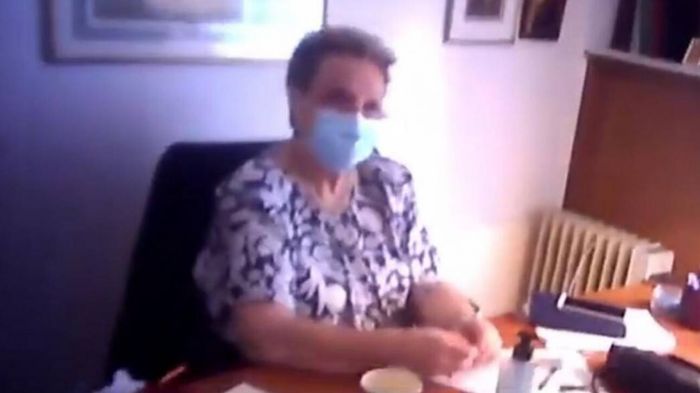 Παρέμβαση Ρουβίκωνα στο ιατρείο της Γιαμαρέλλου στο Κολωνάκι: 